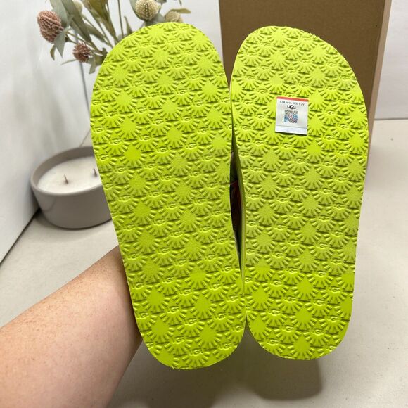 UGG Zuma Sling Back Strap Sandal Neon Green SN1126932K Kids US 6 NWB - Picture 7 of 9